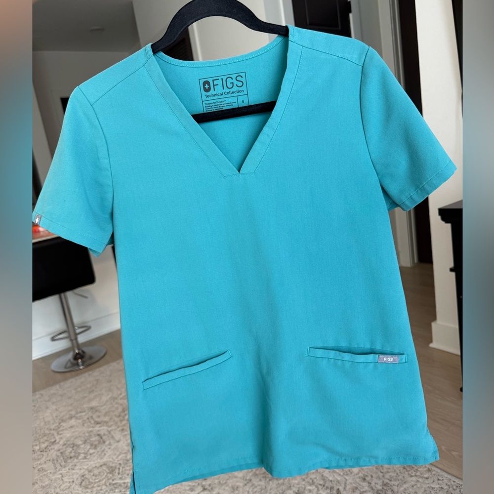 Figs Teal Scrub Top with Pockets